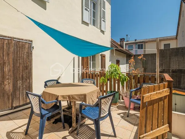 Appartement T3 avec terrasse en plein coeur de Rumilly  Idéal premier achat ou investissement
