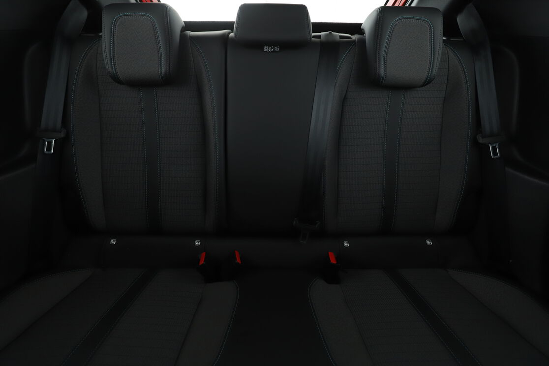 Peugeot 208 1.2 PureTech Allure — photo 15