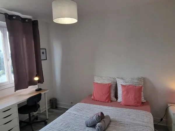 ✨ Chambre meublée en colocation - 450 CC - Proche gare & centre-ville - Clermont-Ferrand