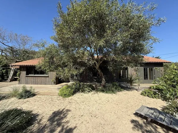 Villa 6 pièces 151 m²
