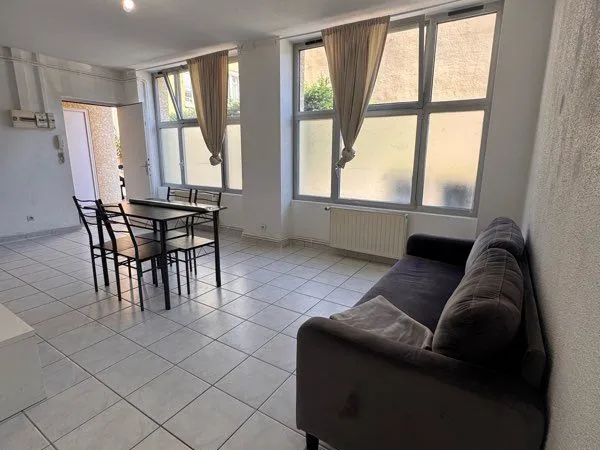 🔥 T2 meublé lumineux 35 m² - Idéal pour jeune actif / couple / personne âgée - Saint-Étienne
