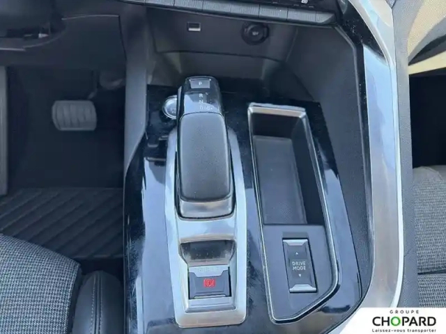 Peugeot 3008 hybrid 225 e-eat8 — photo 18