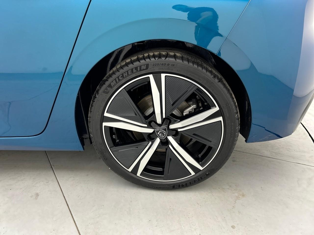Peugeot 308 phev 180 e-eat8 gt — photo 16