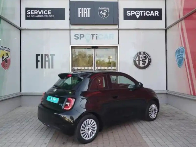 Fiat 500 e 118ch my23 — photo 4