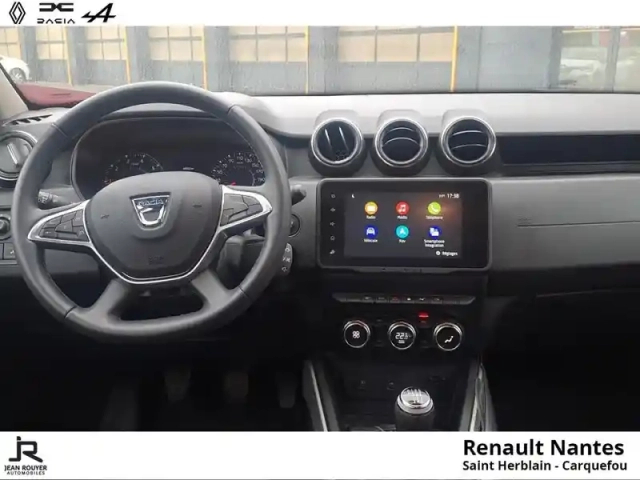 Dacia Duster 1.5 blue dci 115ch prestige + 4x2 — photo 10