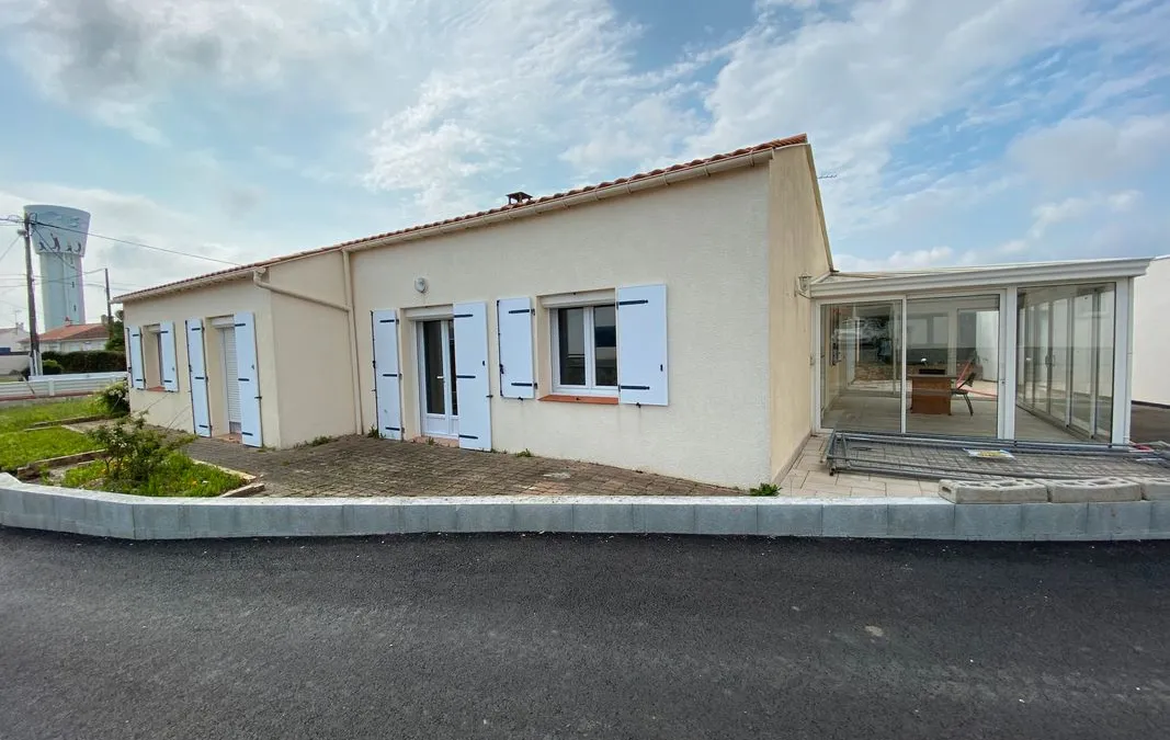Photo 1