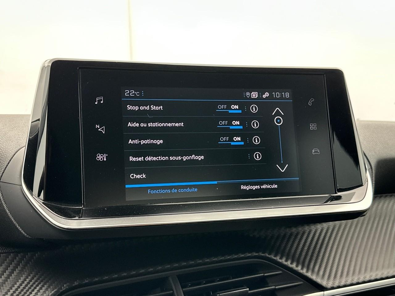 Peugeot 2008 puretech 130 s&s bvm6 style — photo 20