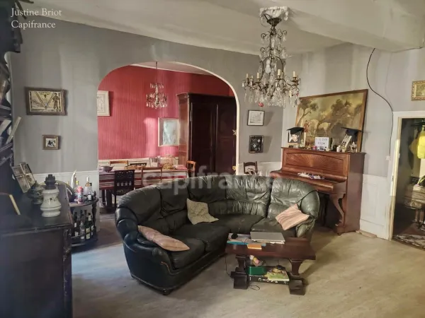 Maison 9 pièces 263 m²