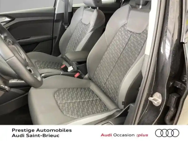 Audi A1 sportback 25 tfsi 95ch design — photo 6