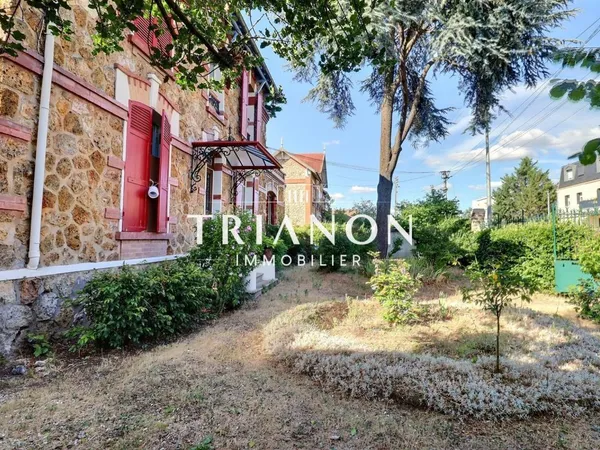 Achères - Studio 27 m² de charme à rafraîchir