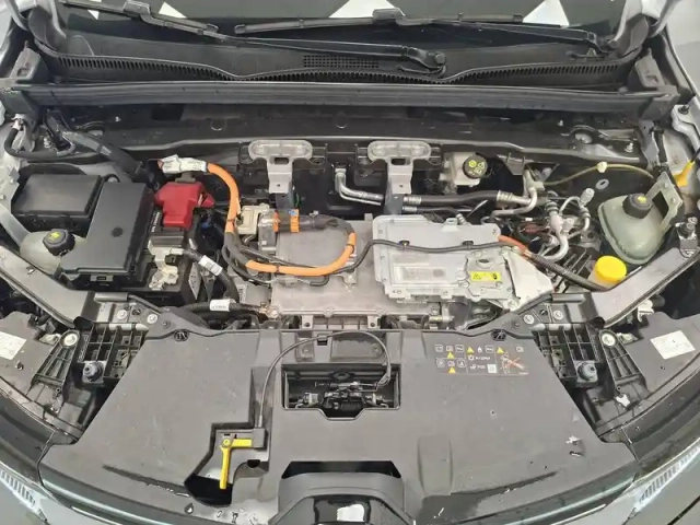 Renault Megane e-tech ev60 220 ch super charge — photo 29