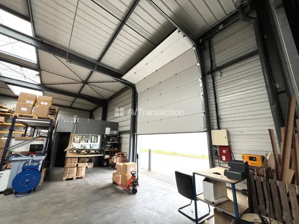 A vendre , Evreux ( 27000 ) entrepot-local , 1090 m2