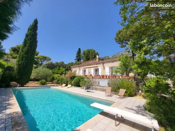 Maison 6 pièces 178 m²