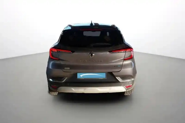 Renault Captur e-tech plug-in 160 — photo 4