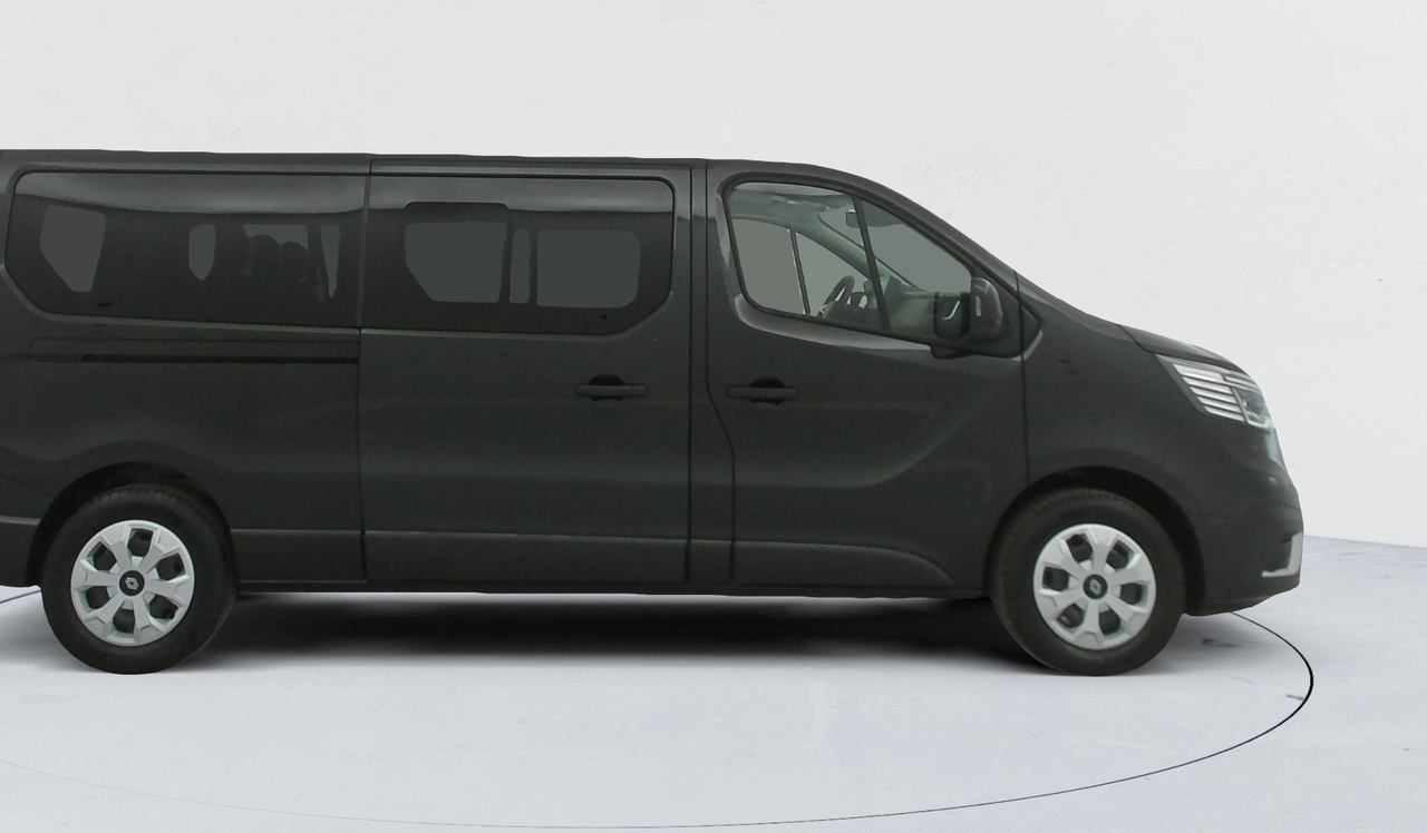 Renault Trafic Combi — photo 6