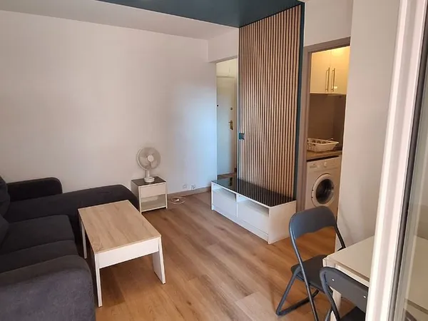 Particulier vend studio Pasteur 22m2