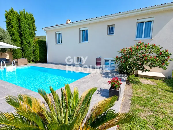 Maison 5 chambres , jardin et piscine
