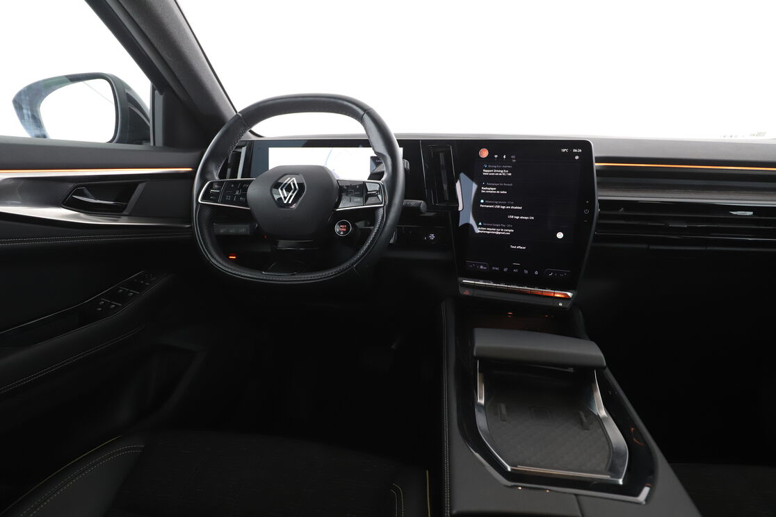 Renault Austral 1.2 Hybrid E-Tech Iconic — photo 12