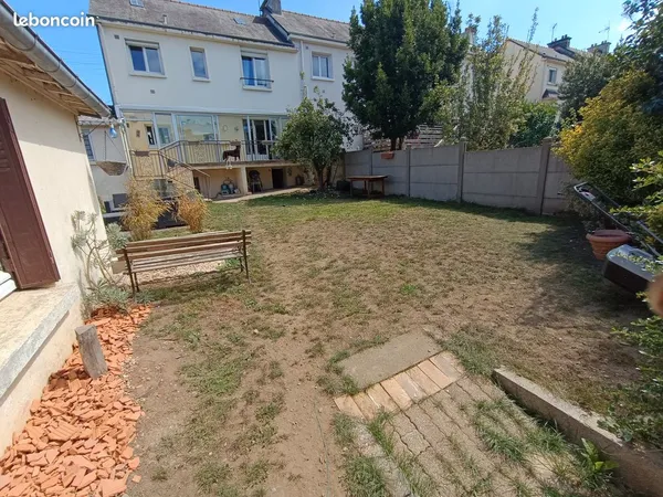 Maison mitoyenne Cesson : Maison avec travaux