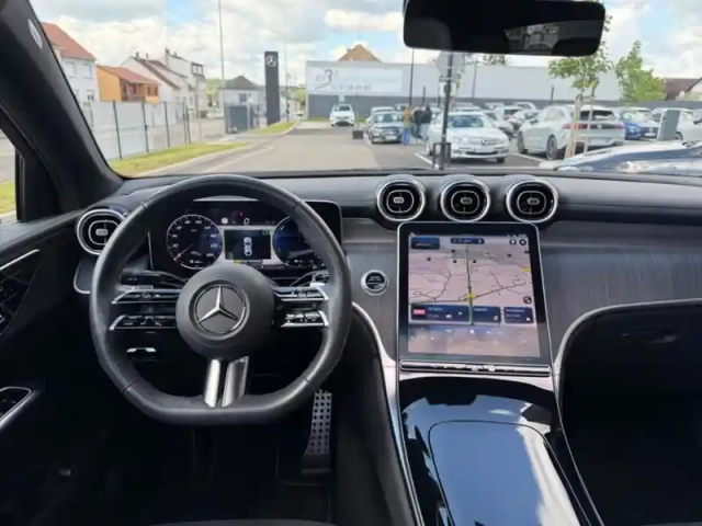 Mercedes Glc coupé 300 de 4matic amg li — photo 31
