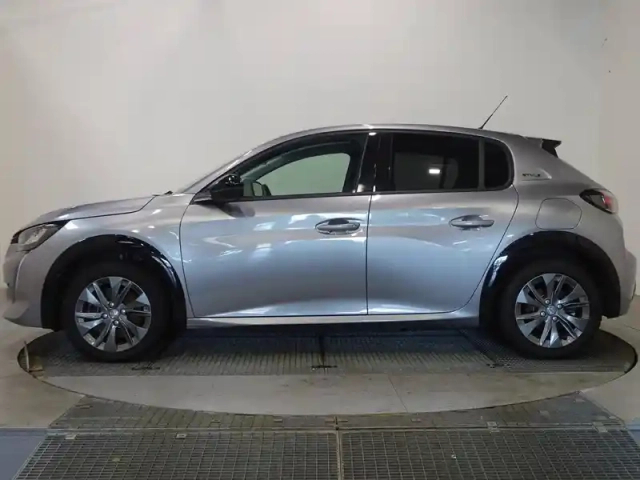 Peugeot 208 e- 136ch style — photo 4
