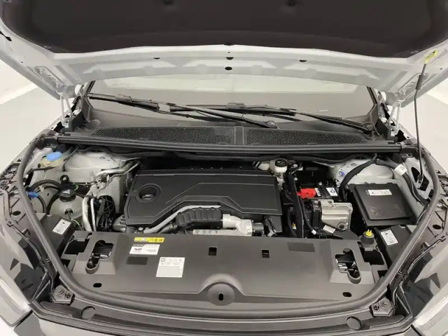 Peugeot 5008 hybrid 145 e-dcs6 — photo 21