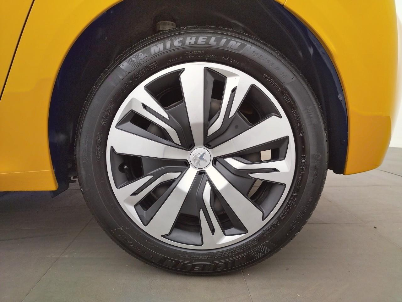 Peugeot 208 puretech 75 s&s bvm5 active pack — photo 16