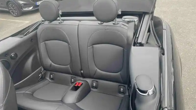 Mini Mini cabriolet cooper 136 ch dkg7 — photo 11