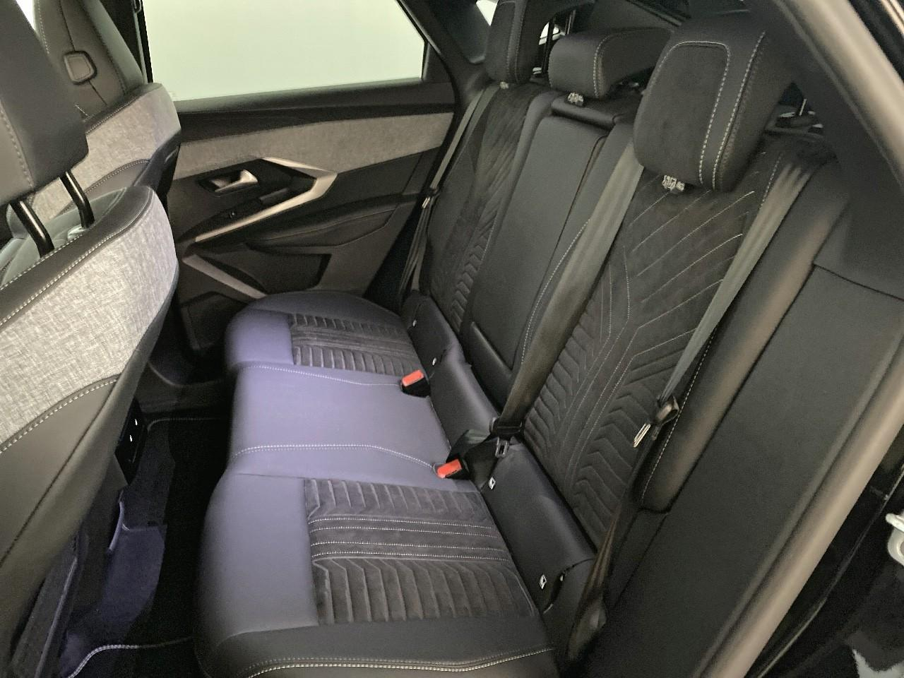 Peugeot 3008 hybrid 145 e-dcs6 gt — photo 10