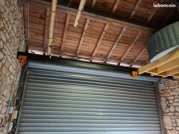 Garage 60 m2 equipé palans et treuils
