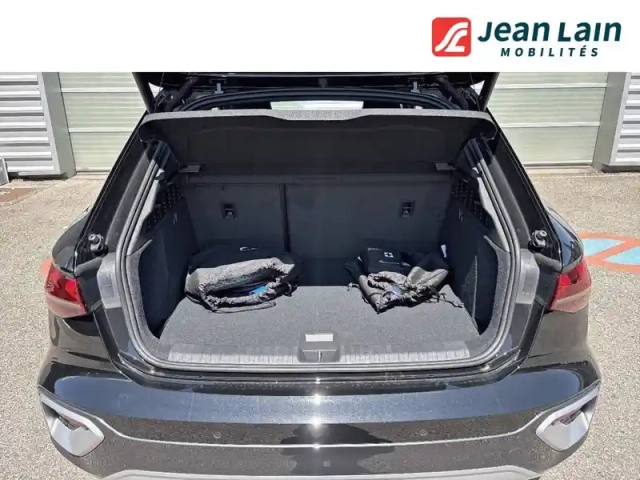 Audi A3 allstreet 40 tfsi e hybride rechargeable 204 s tronic 6 — photo 48
