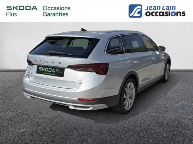 Skoda Octavia combi 2.0 tdi 200 ch dsg7 4x4 — photo 2