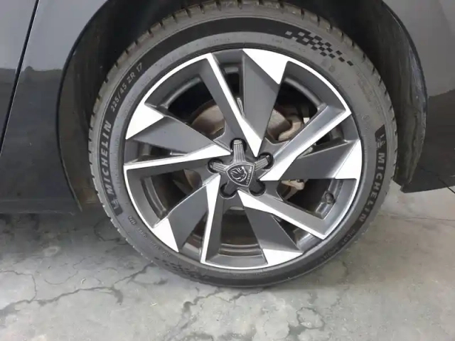 Peugeot 308 bluehdi 130ch s&amp;s eat8 — photo 9