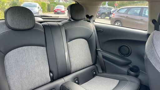 Mini Mini 1.5 One 102 - Edition Camden – 2022 – 43829 km – Essence – Boîte Manuelle — photo 30