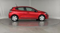 Renault Clio 1.5 Blue dCi 100ch Evolution - 24 — photo 4