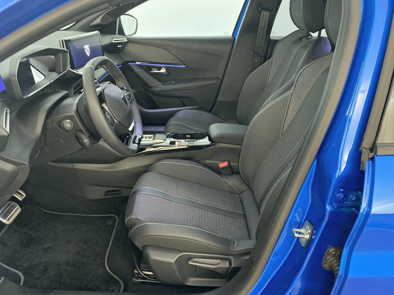 Peugeot 208 hybrid 145 ch e-dcs6 gt — photo 9