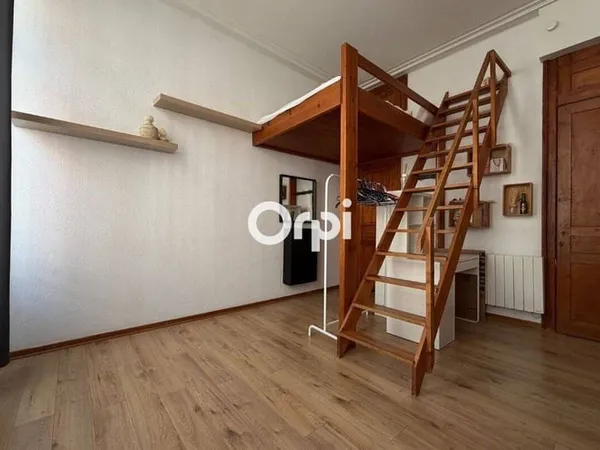 Studio 1 pièce 25 m²