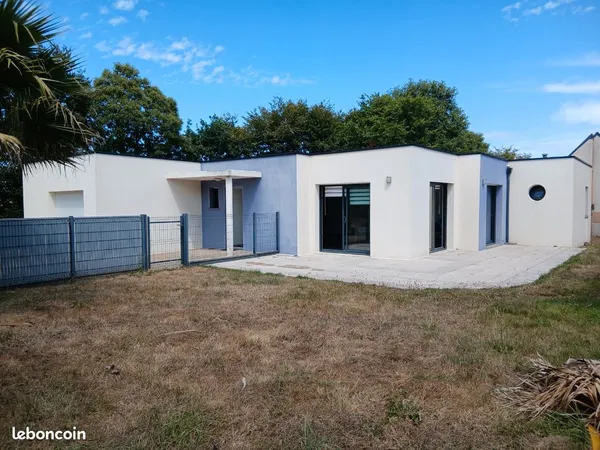 Maison PLAIN-PIED de 153m2 Cave 666m2