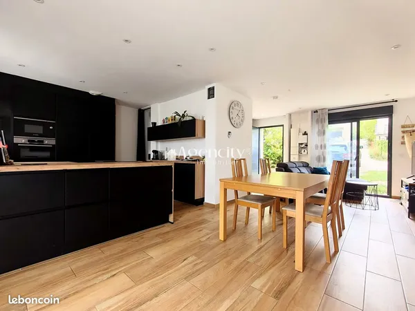 Maison 5 pièces 110 m²