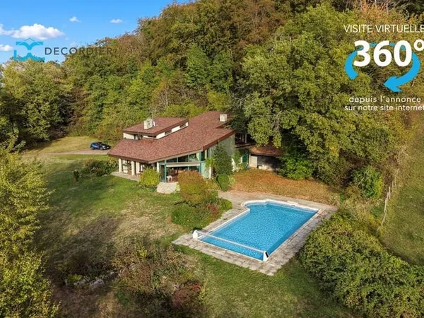 LE LYAUD MAISON 200 M²