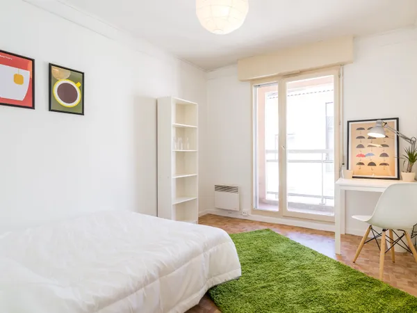 Loue chambre en colocation dans appartement