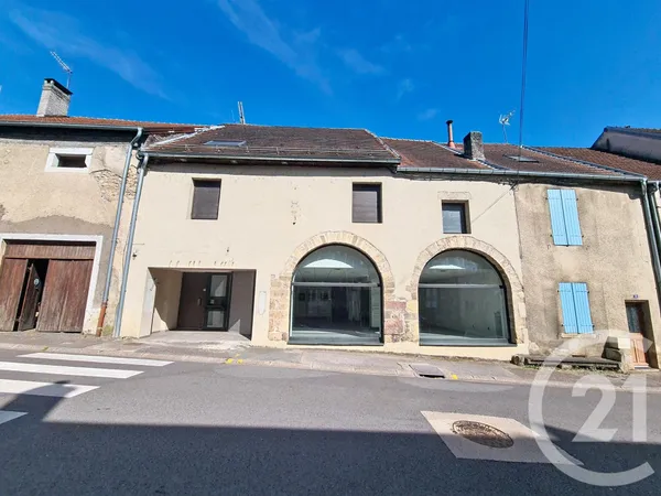 Maison 4 pièces 260 m²