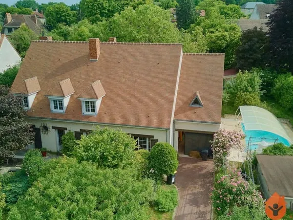 Maison 10 pièces 270 m²