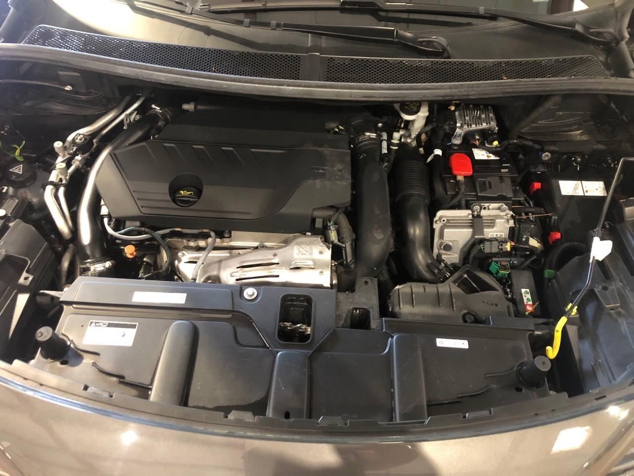 Peugeot 3008 hybrid 225 e-eat8 gt — photo 14