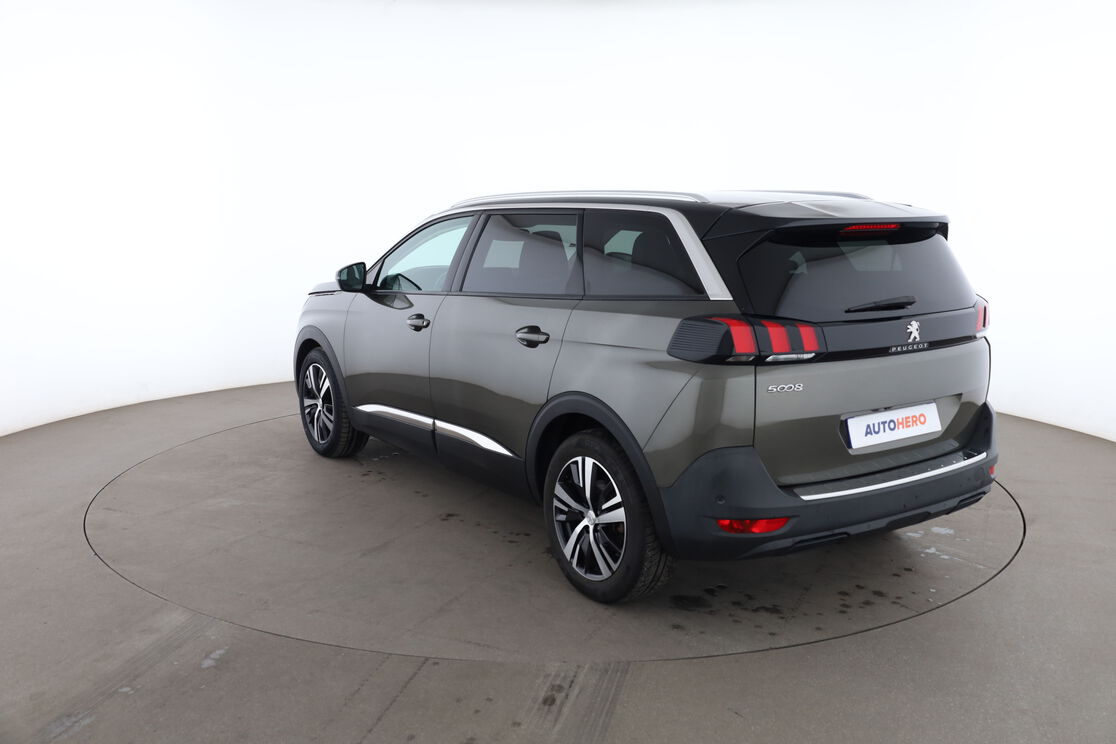 Peugeot 5008 1.5 Blue-HDi Allure — photo 3