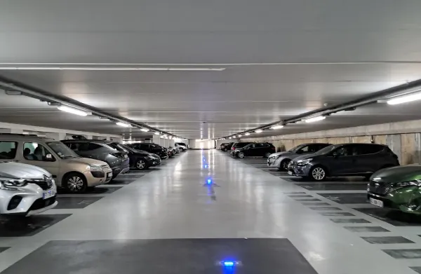 Parking 13 m²