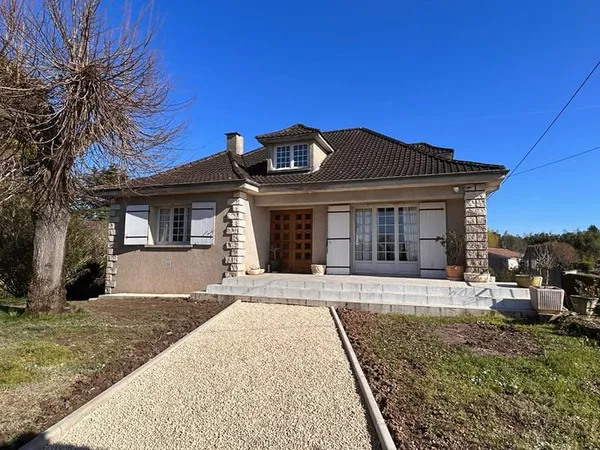 Maison avec dépendances à Villeneuve Sur Lot