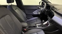 Audi Q3 35 TFSI 150ch Mild Hybrid Design S tronic 7 — photo 15