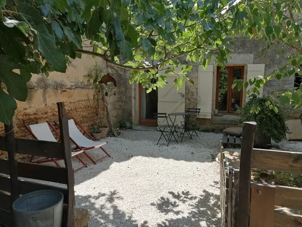 studio avec jardin au calme