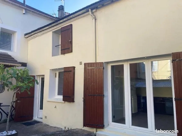 Maison de ville - 239 000